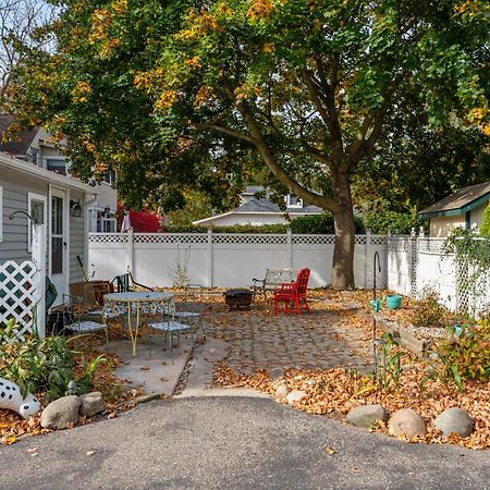 Charlevoix House - The Northside Bed & Breakfast Bagian luar foto