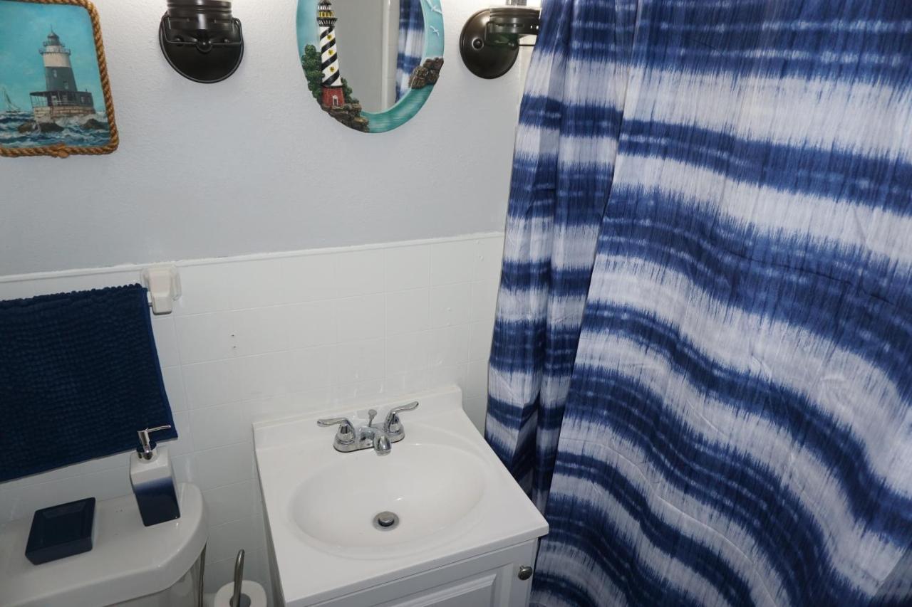 Charlevoix House - The Northside Bed & Breakfast Bagian luar foto