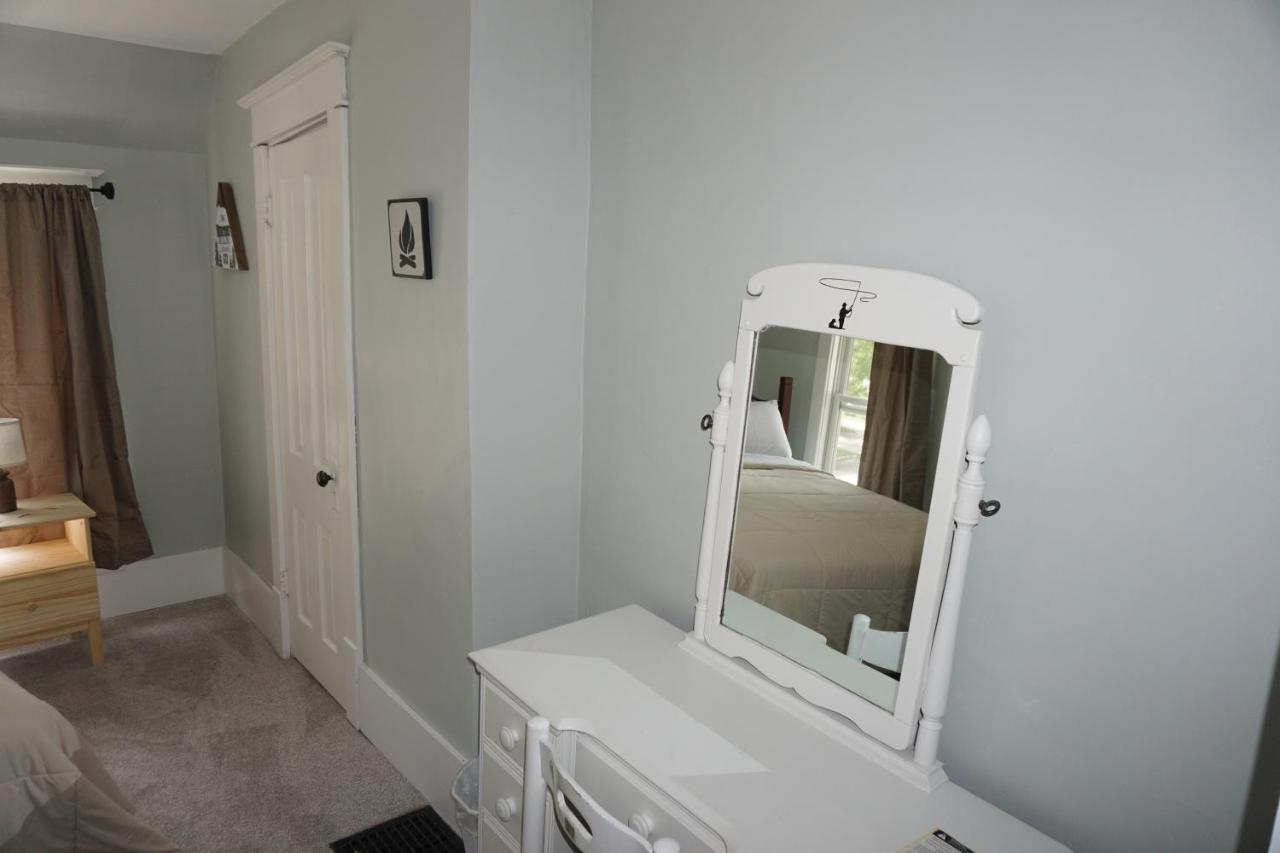 Charlevoix House - The Northside Bed & Breakfast Bagian luar foto