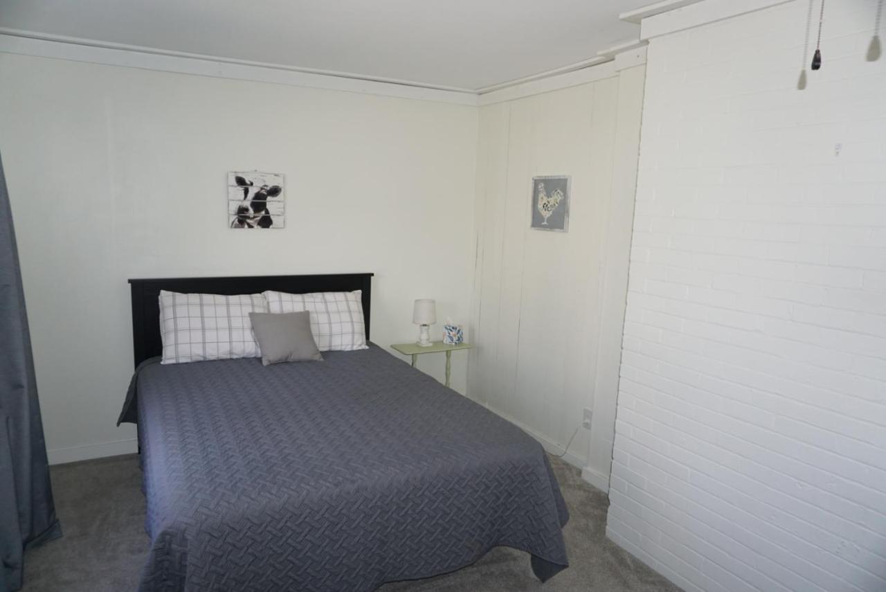 Charlevoix House - The Northside Bed & Breakfast Bagian luar foto